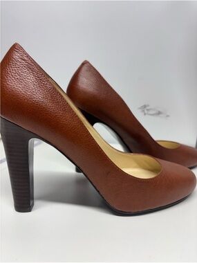 Lauren Ralph Lauren Rylie Stacked Heel Pebbled Leather Pumps Brown Size 8.5B